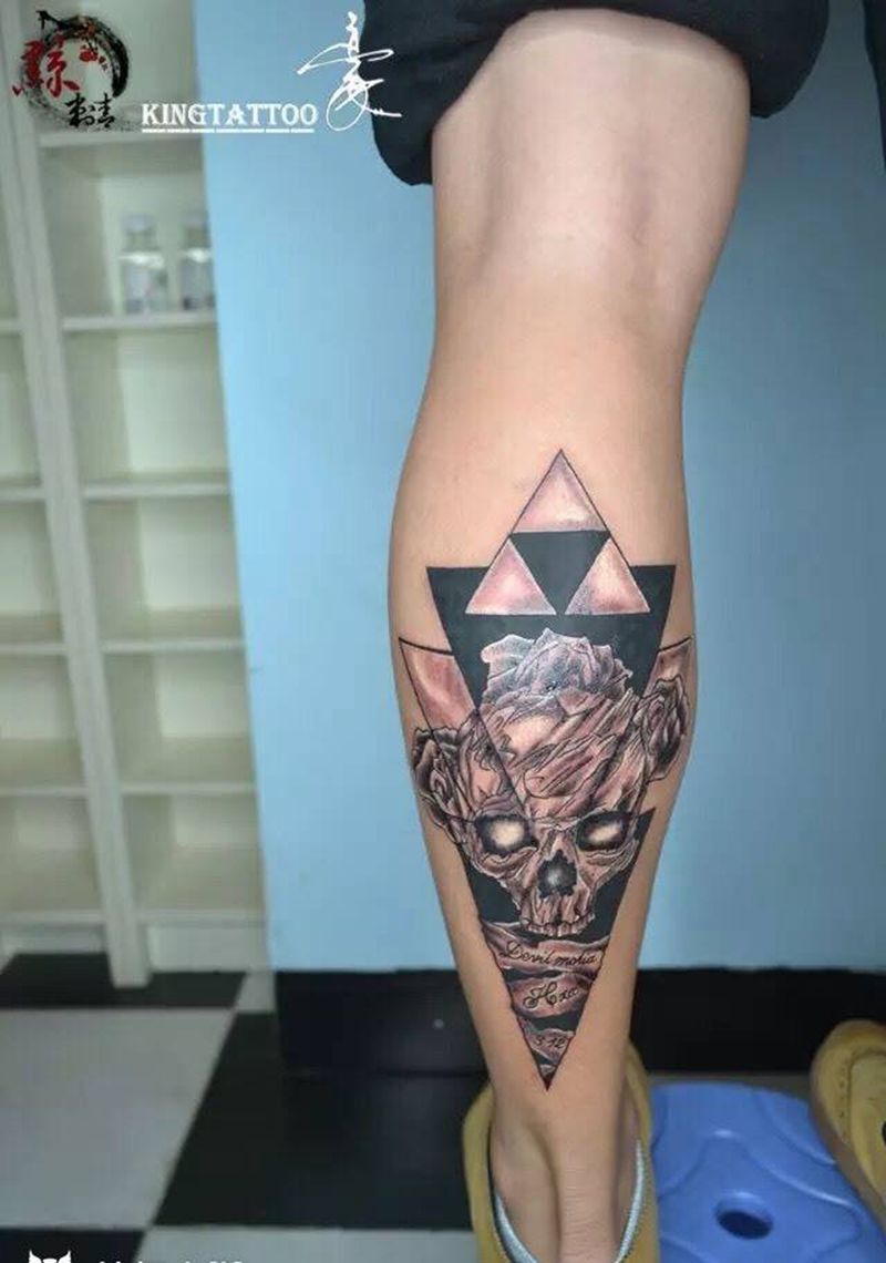 #骷髅头#纹身图片_欧美腿部写实纹身图案