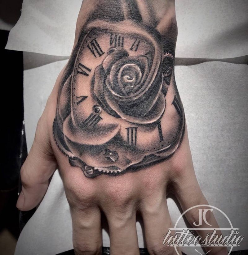 时间玫瑰纹身图片_成品手部背部手臂欧美写实植物玫瑰纹身图案