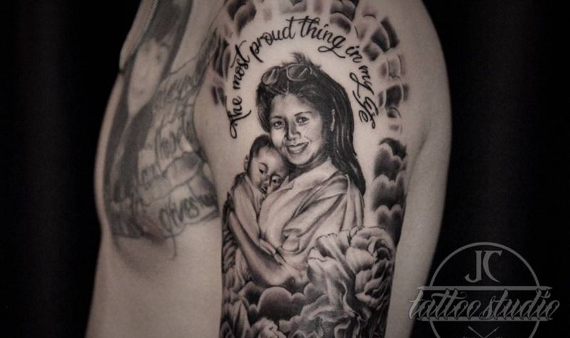 Family纹身图片_成品手部手臂臀部肖像欧美写实人物原创纹身图案