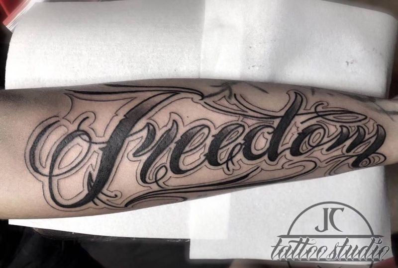 Freedom纹身图片_成品手部手臂臀部欧美字符奇卡诺原创纹身图案