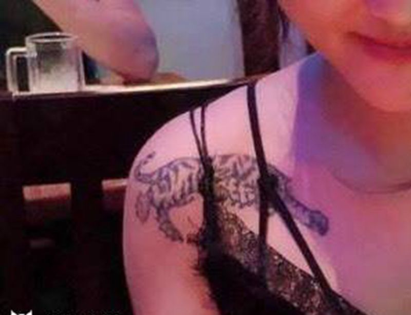 遮盖作品纹身图片_腰部肩部胸部欧美植物静物写实清新纹身图案