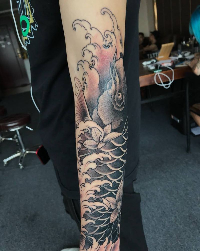 鲤鱼纹身图片_传统臀部手臂手部动物纹身图案