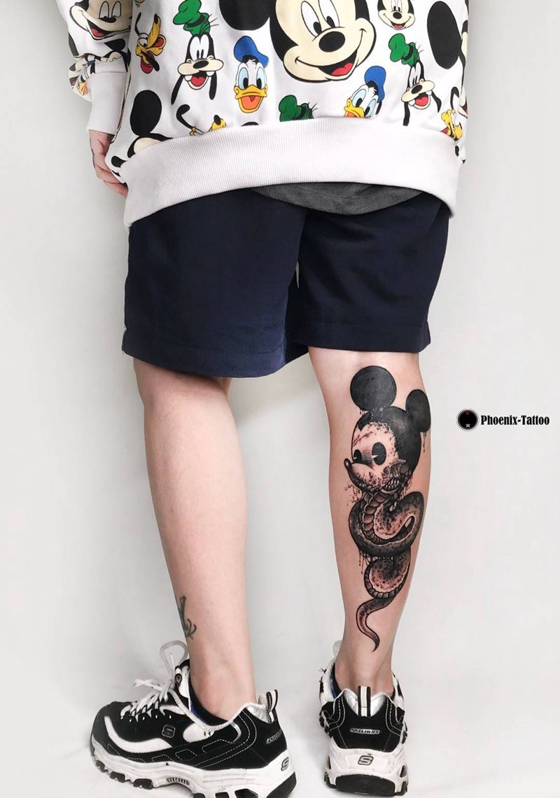 手绘暗黑米奇纹身图片_手稿插画成品脚部腿部欧美动物手绘素描点刺纹身图案