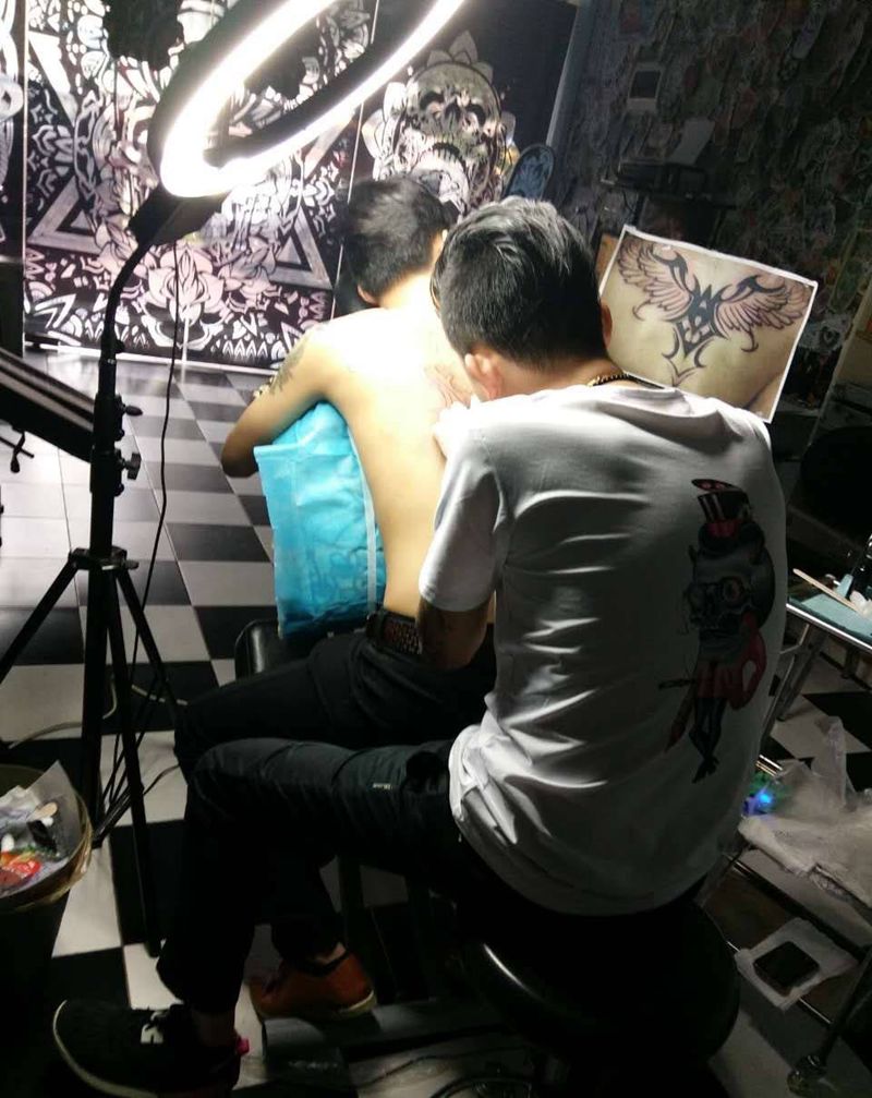 工作照纹身图片