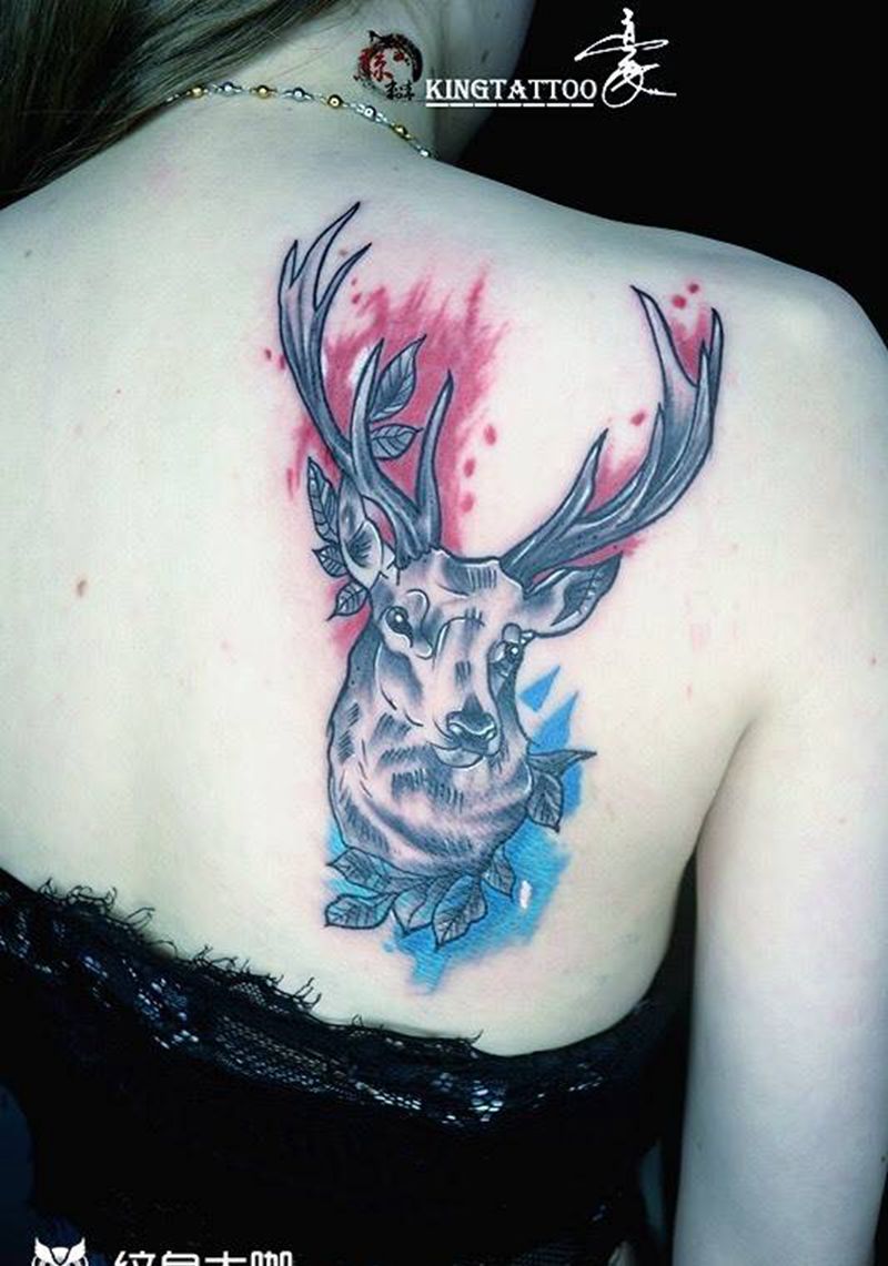 鹿作品纹身图片_成品背部欧美动物水彩广州花都纹身图案