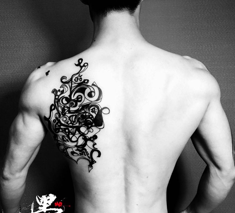 近期本人作品纹身图片_成品腿部胸部手臂花都广州几何传统人物动物纹身图案