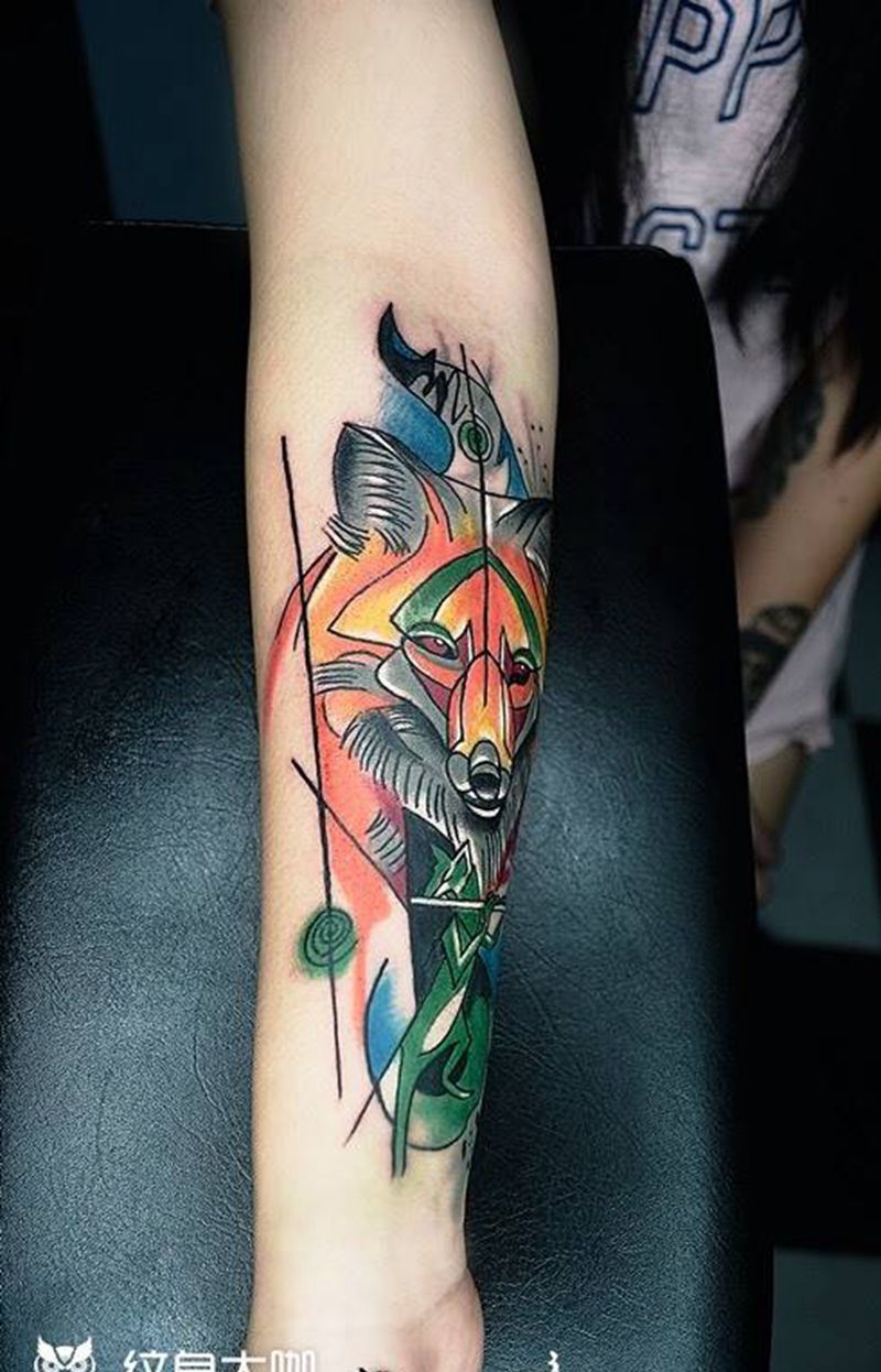 水彩作品纹身图片_欧美手臂成品动物纹身图案