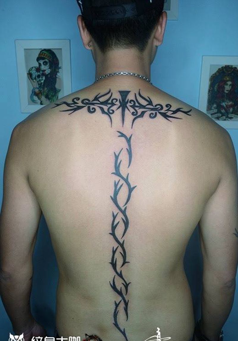 图腾+字体作品纹身图片_成品背部手臂胸部广州花都纹身图案