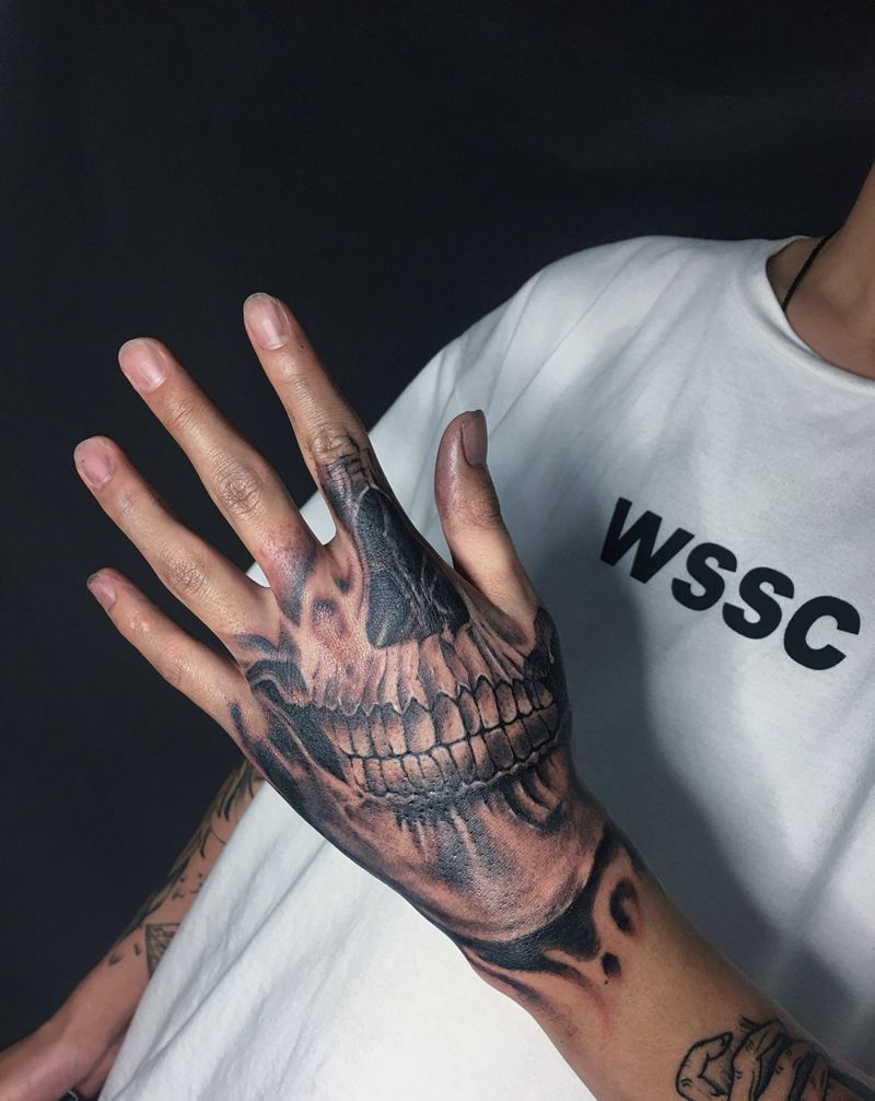 大板牙纹身图片_成品手部欧美肖像鬼神人物宗教纹身图案