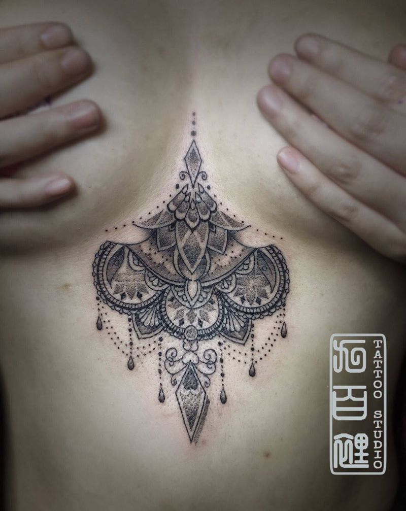 胸花纹身图片_成品胸部清新几何纹身图案