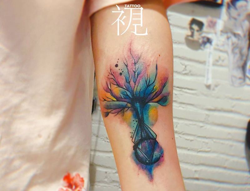 星空树纹身图片_成品手部手臂传统清新原创静物植物纹身图案