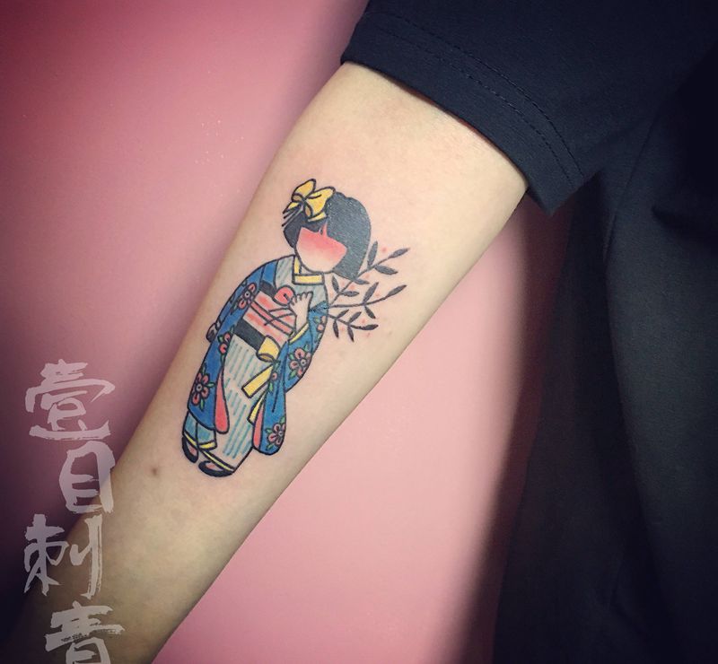 少女纹身图片_手臂纹身图案