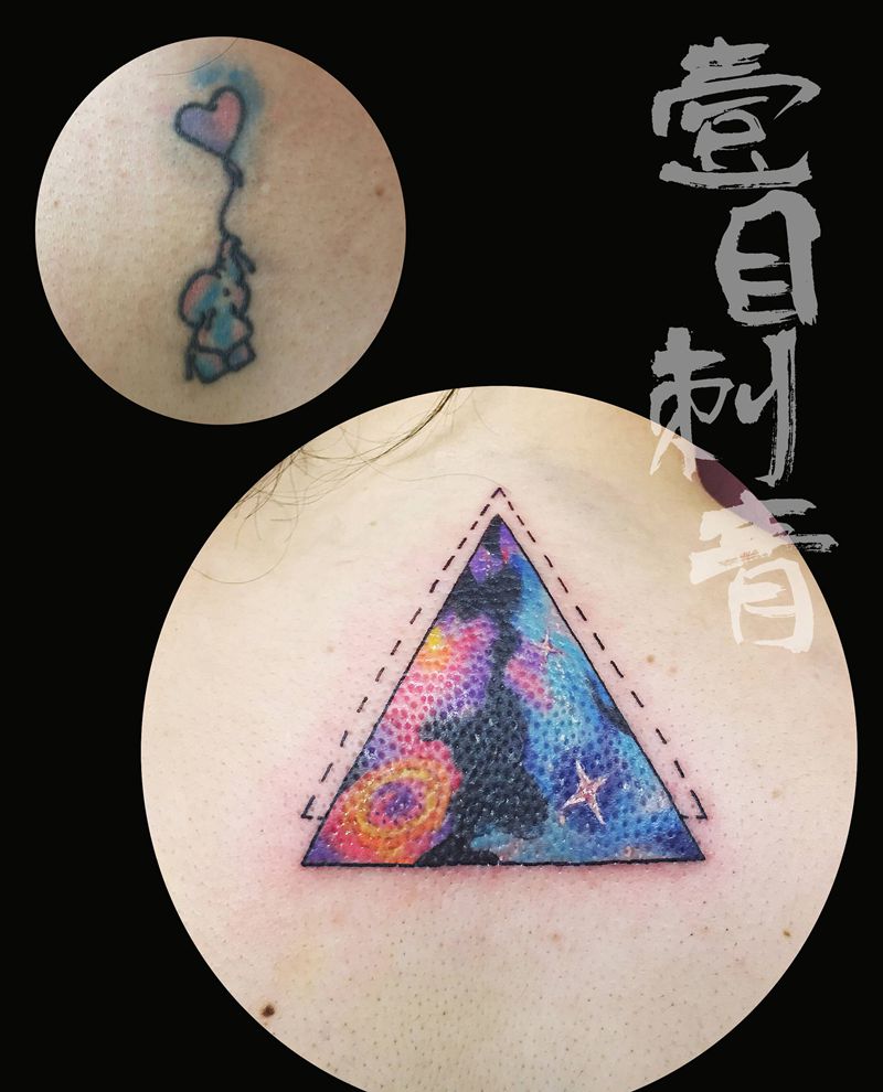 星空遮盖旧纹身纹身图片_背部水彩纹身图案
