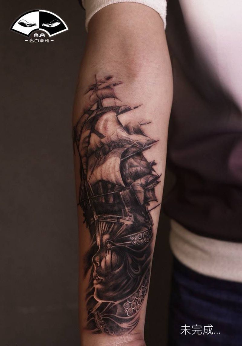 乘风破浪纹身图片_手臂欧美写实纹身图案