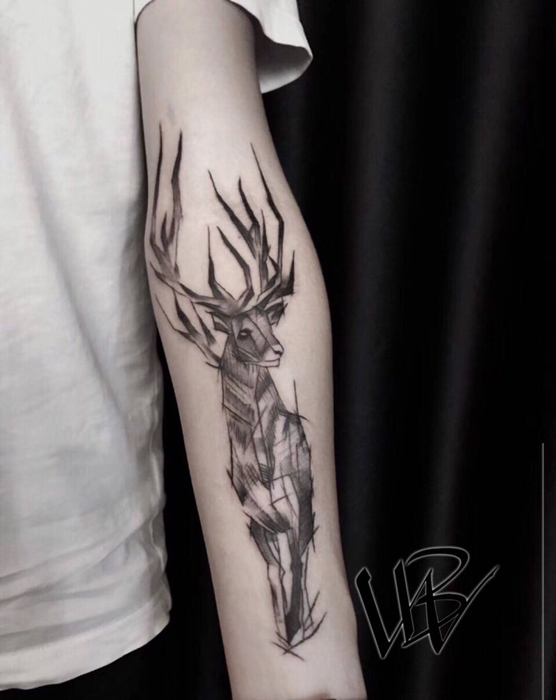 线条鹿纹身图片_手臂点刺几何纹身图案