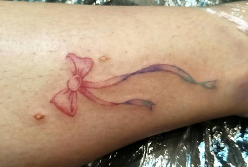 蝴蝶结纹身图片