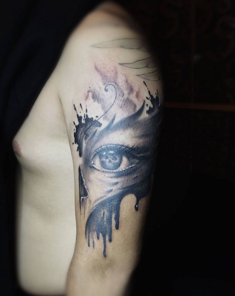 亡灵翅眼纹身图片_手臂成品欧美鬼神人物纹身图案
