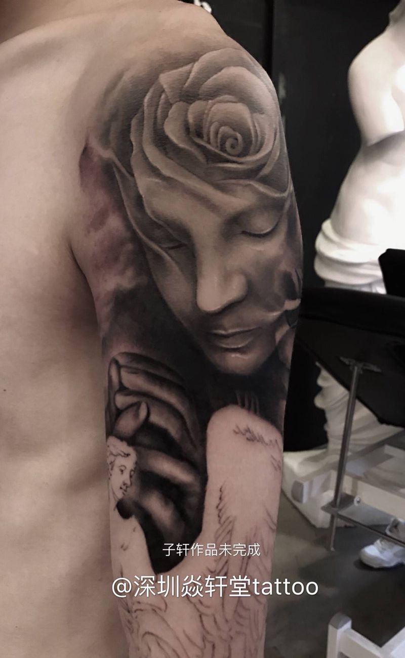 欧美花臂第二节纹身图片_成品肖像欧美写实人物手部手臂纹身图案