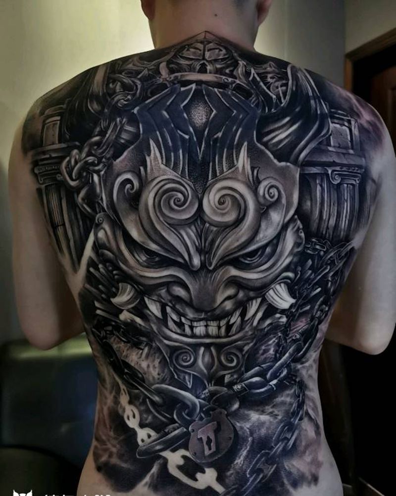 铁链般若纹身图片_背部欧美写实纹身图案