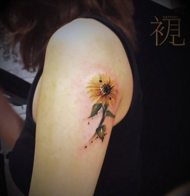 向日葵纹身图片_手臂肩部New School水彩水彩向日葵纹身图案