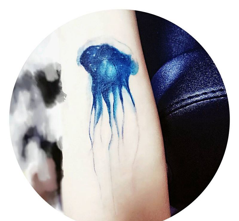 旧图遮盖纹身图片_手臂传统清新国画原创成品纹身图案