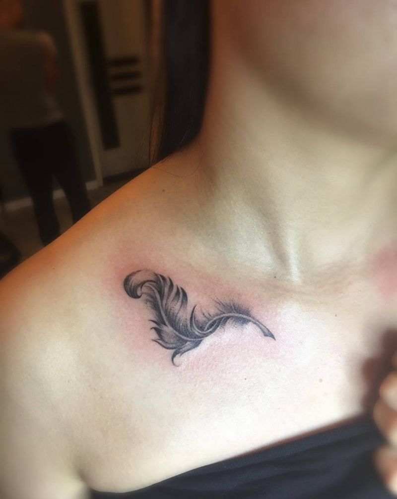 羽毛纹身图片_成品胸部清新欧美静物纹身图案