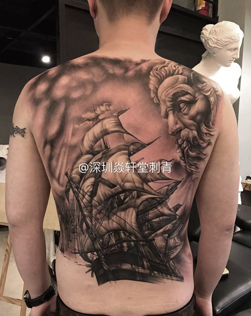 帆船与波塞冬纹身图片_成品欧美人物鬼神原创肖像背部写实纹身图案