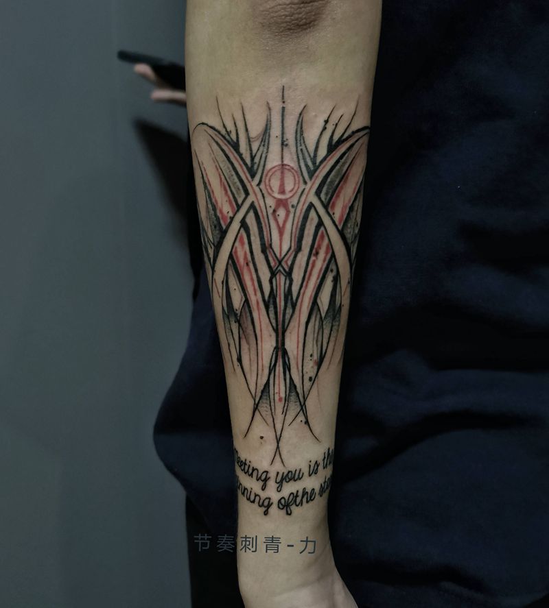 白羊座纹身图片_手臂图腾纹身图案