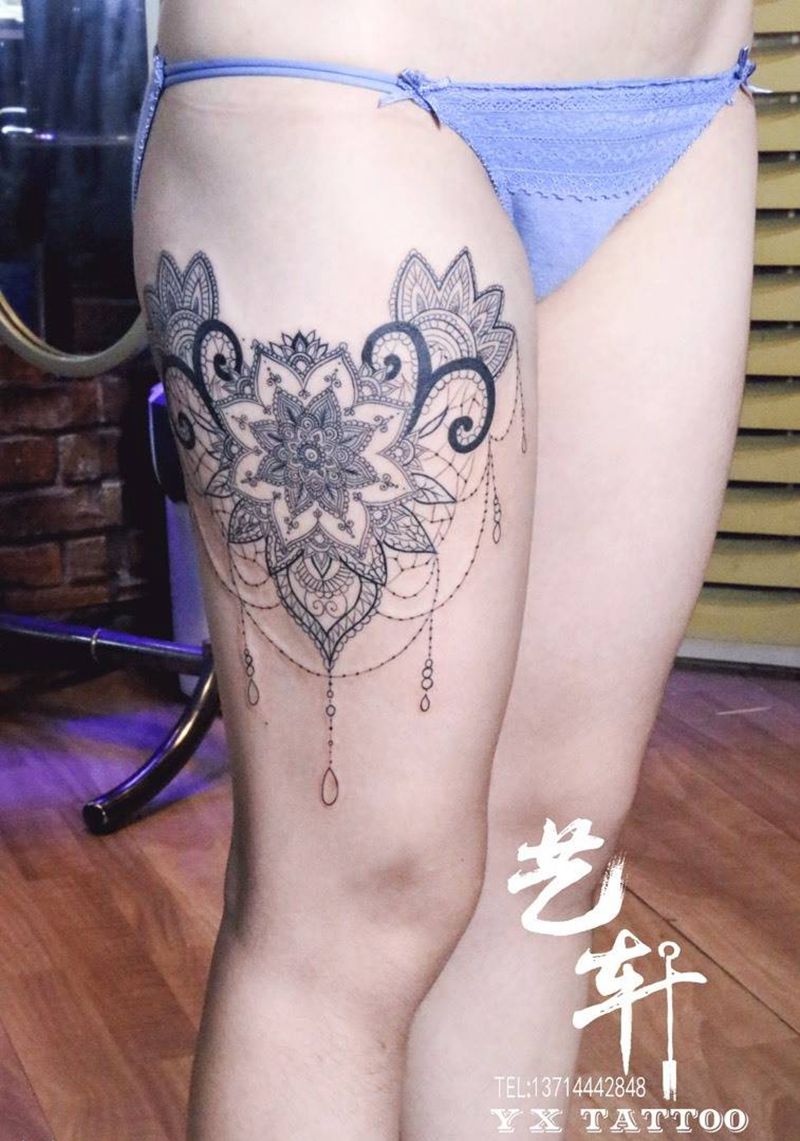 曼陀罗纹身图片_成品腿部欧美几何纹身图案