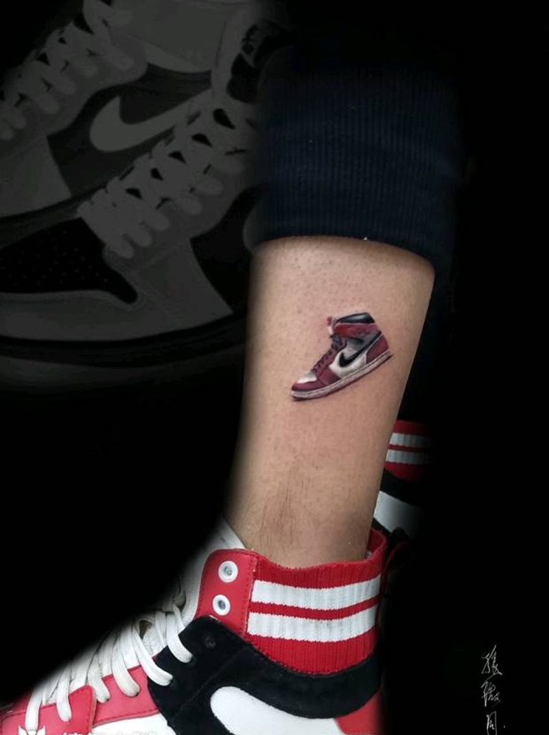 小mini纹身图片_腿部纹身图案