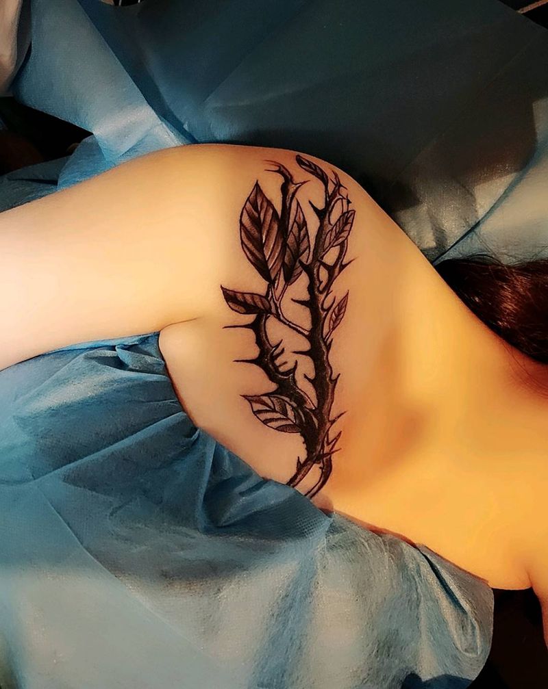 遮盖纹身图片_肩部胸部欧美写实纹身图案