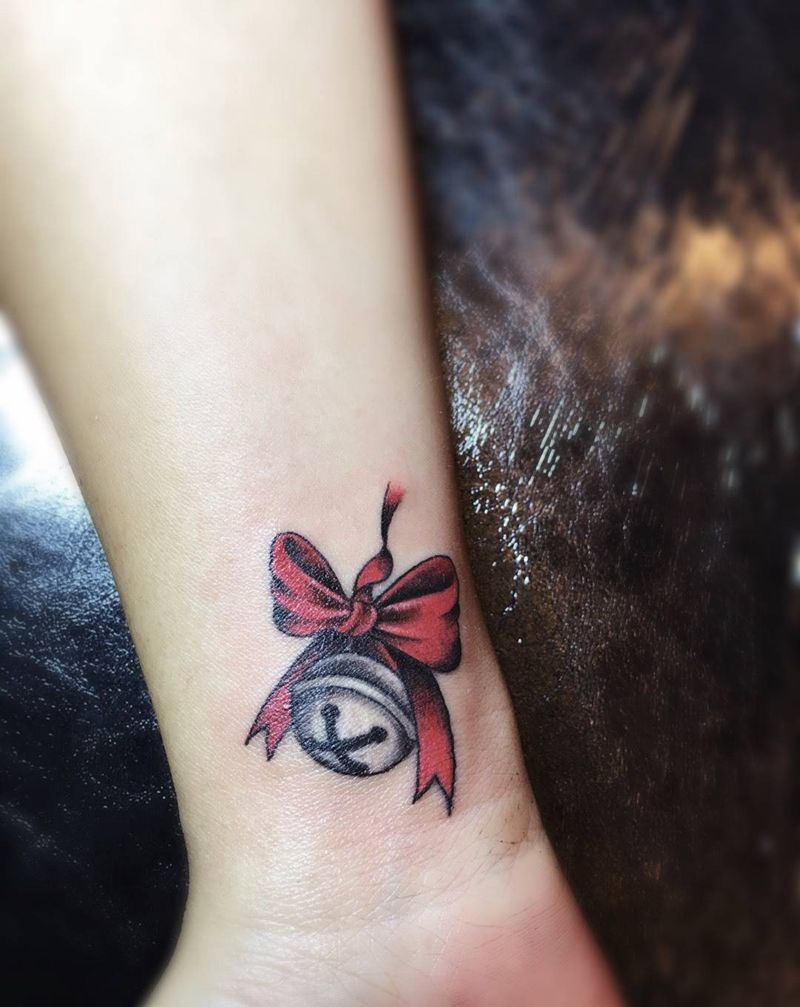 福铃铛纹身图片_成品手臂清新写实欧美静物纹身图案