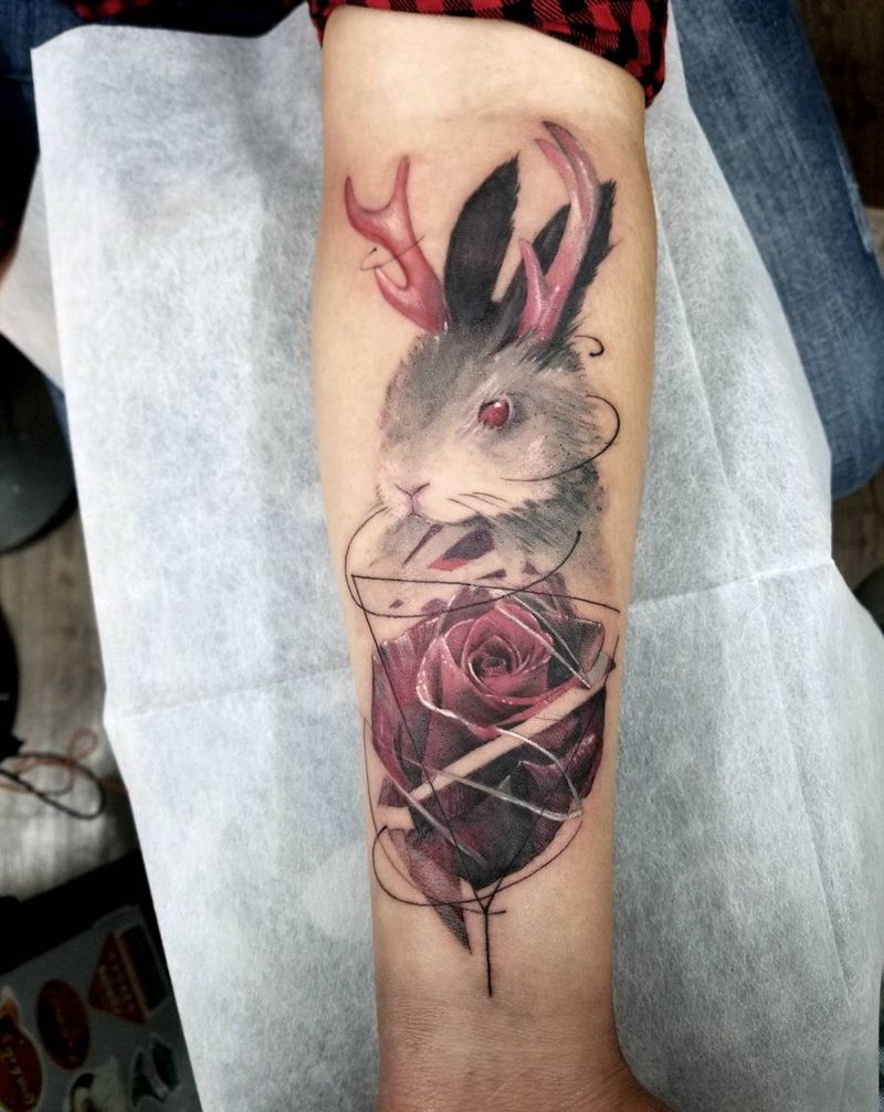 鹿角兔纹身图片