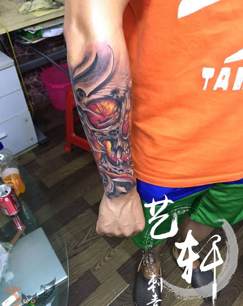 欧美包小臂作品纹身图片_欧美写实纹身图案