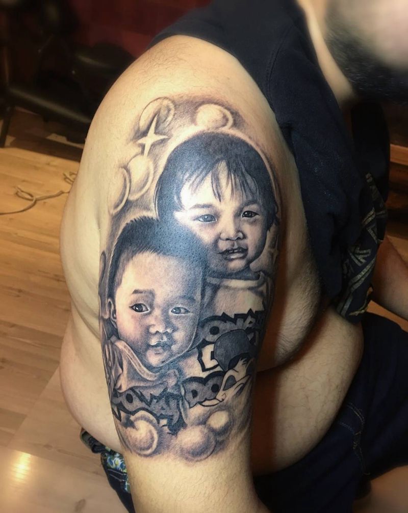 两个小宝贝儿纹身图片_成品手臂肖像欧美写实人物原创纹身图案