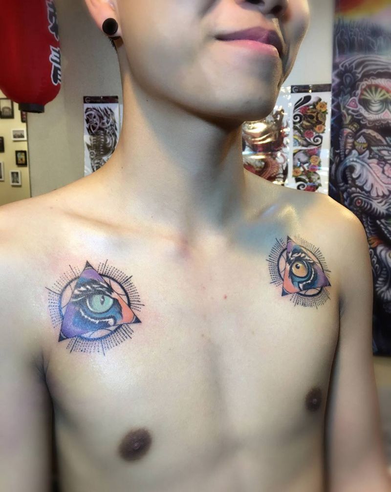 虎眼肩花纹身图片_成品原创肩部清新欧美动物几何纹身图案