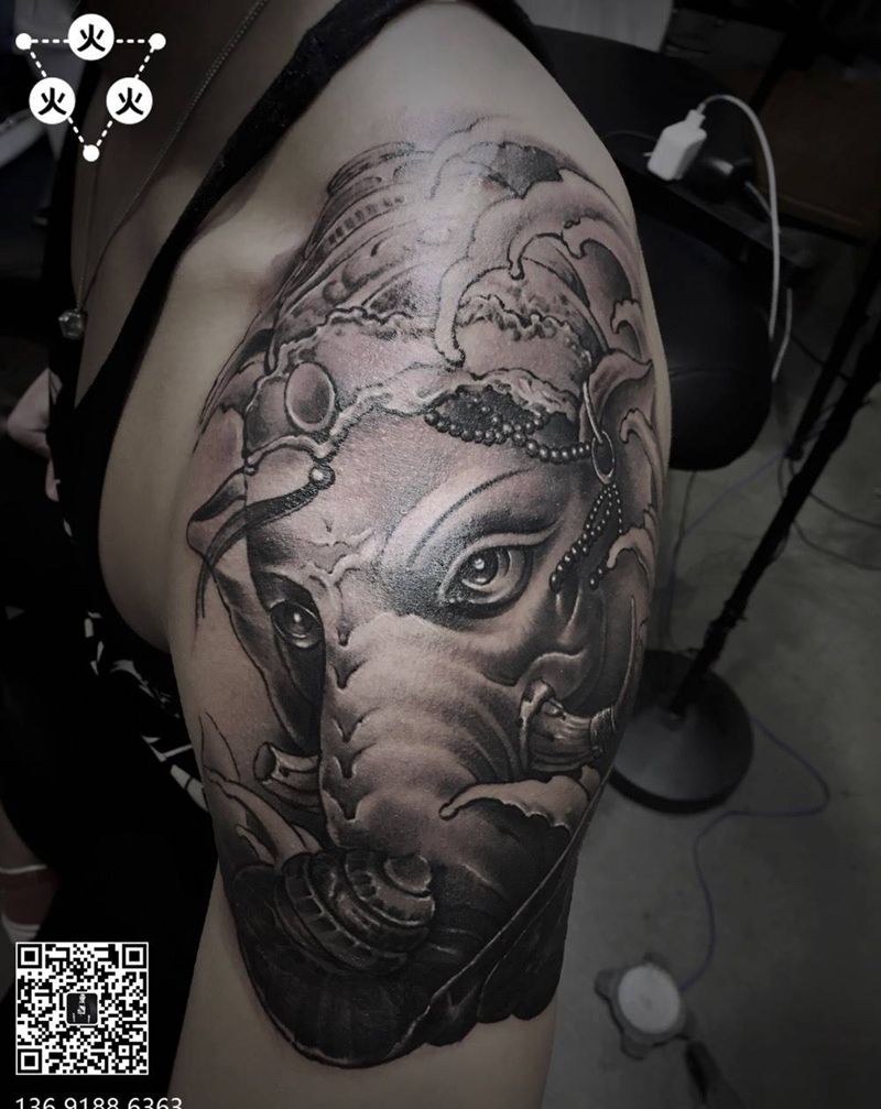 近日小作品纹身图片