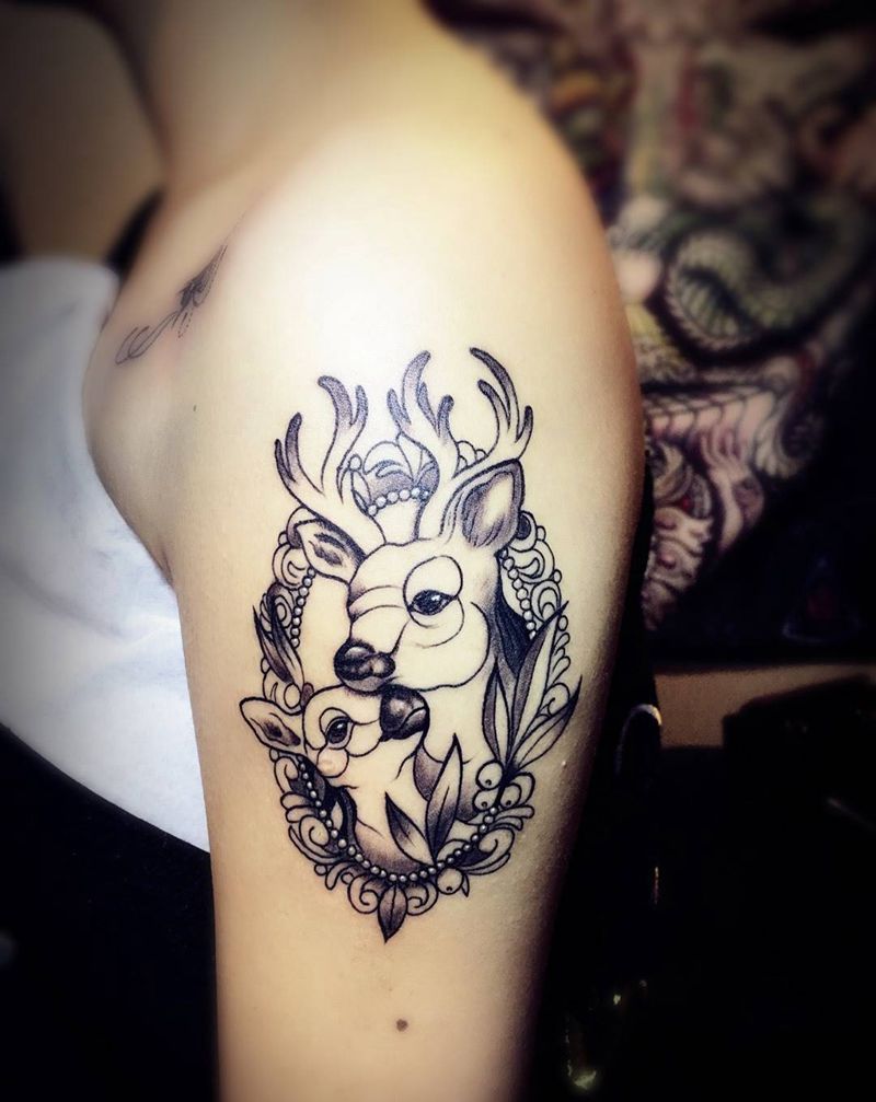 鹿纹身图片_手臂纹身图案