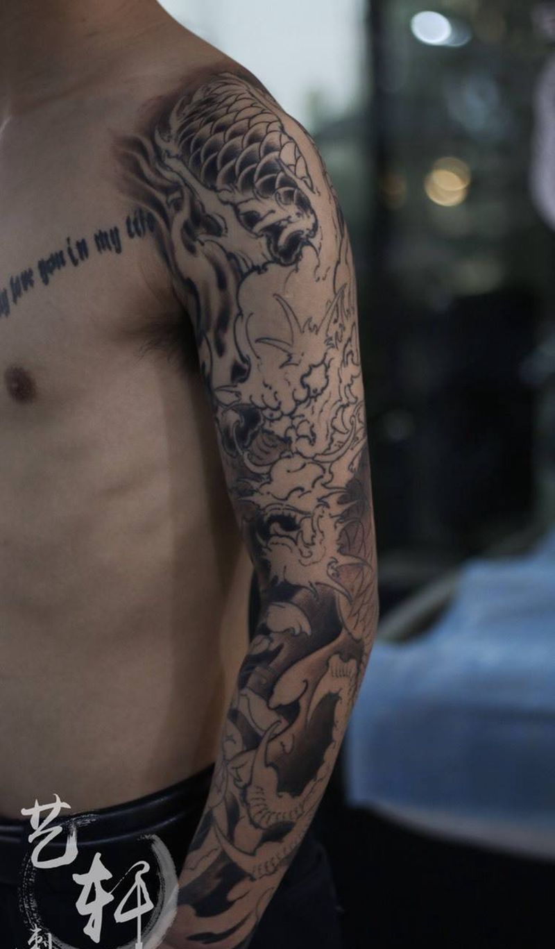 花臂纹身图片_成品手臂传统动物花臂纹身图案