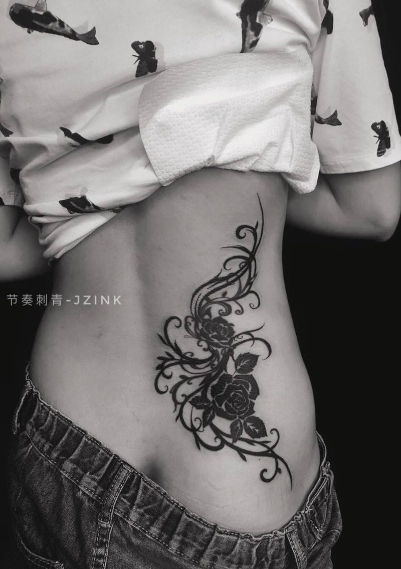 图腾花纹身图片