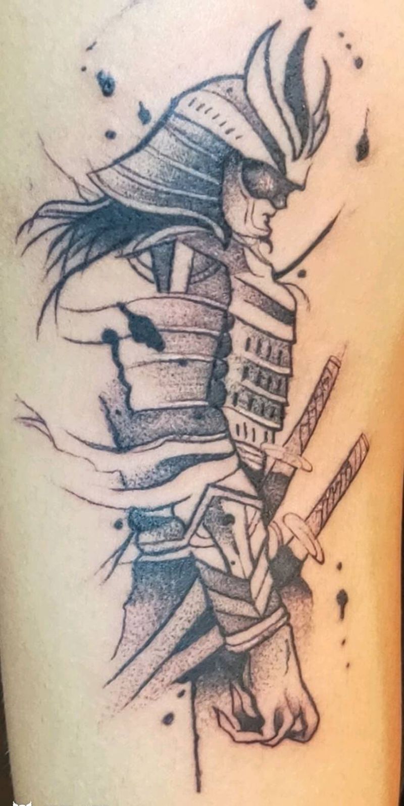 鬼武士纹身图片_手部手臂新传统纹身图案