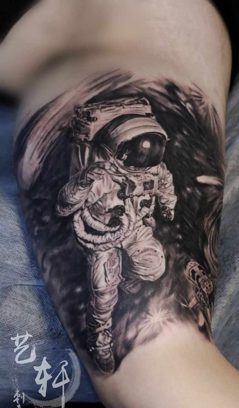 宇航员纹身图片