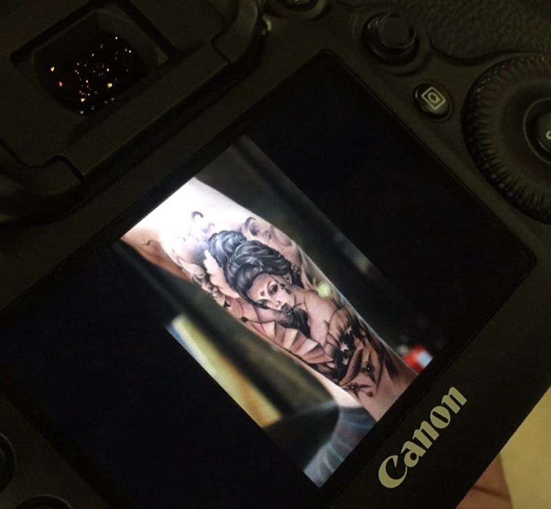 不能没有你……纹身图片_成品原创人物传统脚部腿部纹身图案