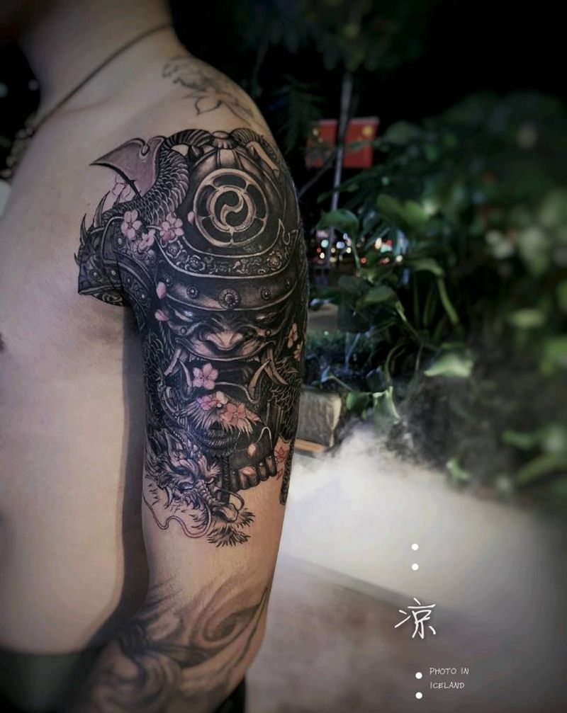 鬼武士纹身图片_臀部纹身图案