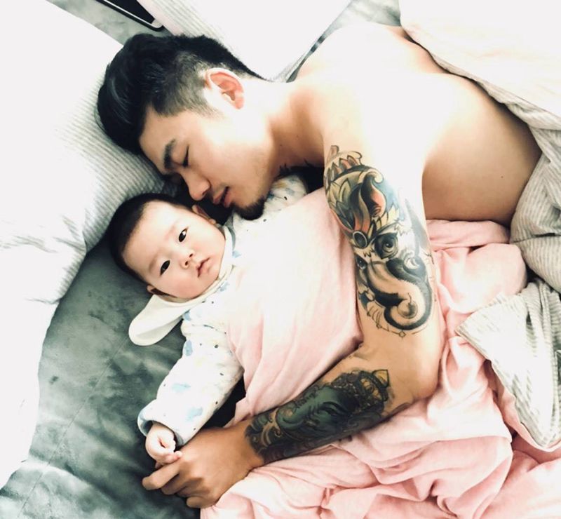 我是一名纹身师纹身图片_人物原创颈部手部手臂胸部欧美肖像纹身图案