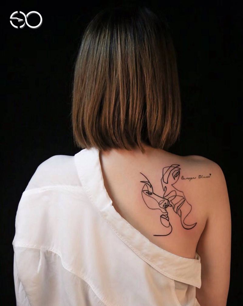 线条的美感纹身图片_背部纹身图案