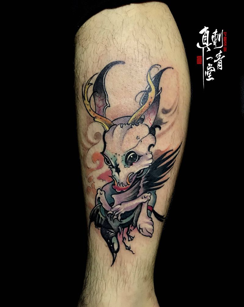 魔兔纹身图片_脚部纹身图案
