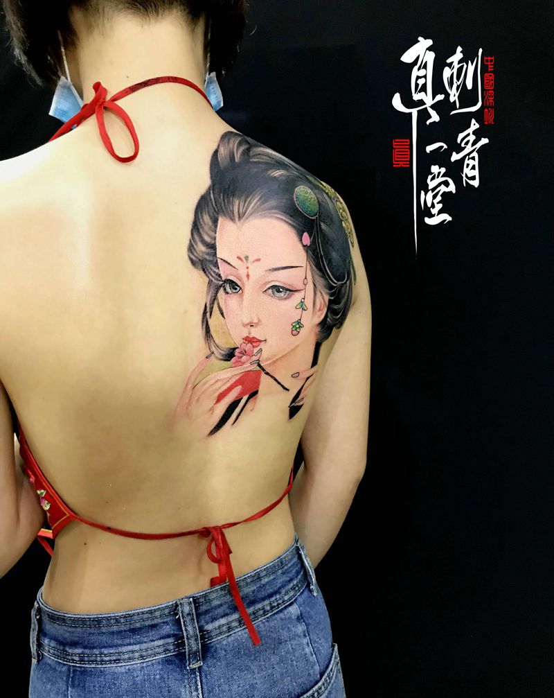遮盖纹身图片_肩部纹身图案