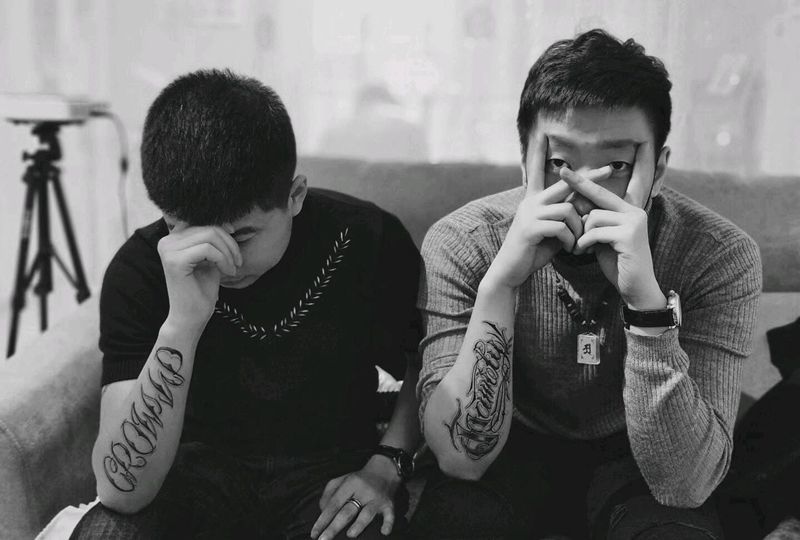 花体字纹身图片_胸部花体字纹身图案