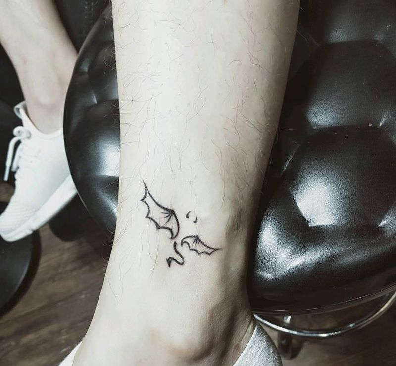 小作品纹身图片_手部几何纹身图案